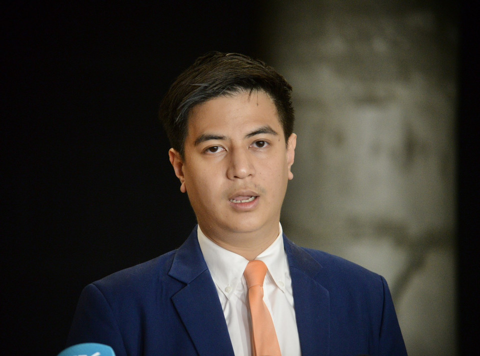“ฝ่ายค้าน” ลุยยื่นสัปดาห์หน้า! ส่งศาลฎีกาฟัน ป.ป.ช. ปมพลิกคดี "ศักดิ์สยาม" ซุกหุ้น จี้แจงปมสั่งสอบทิพย์