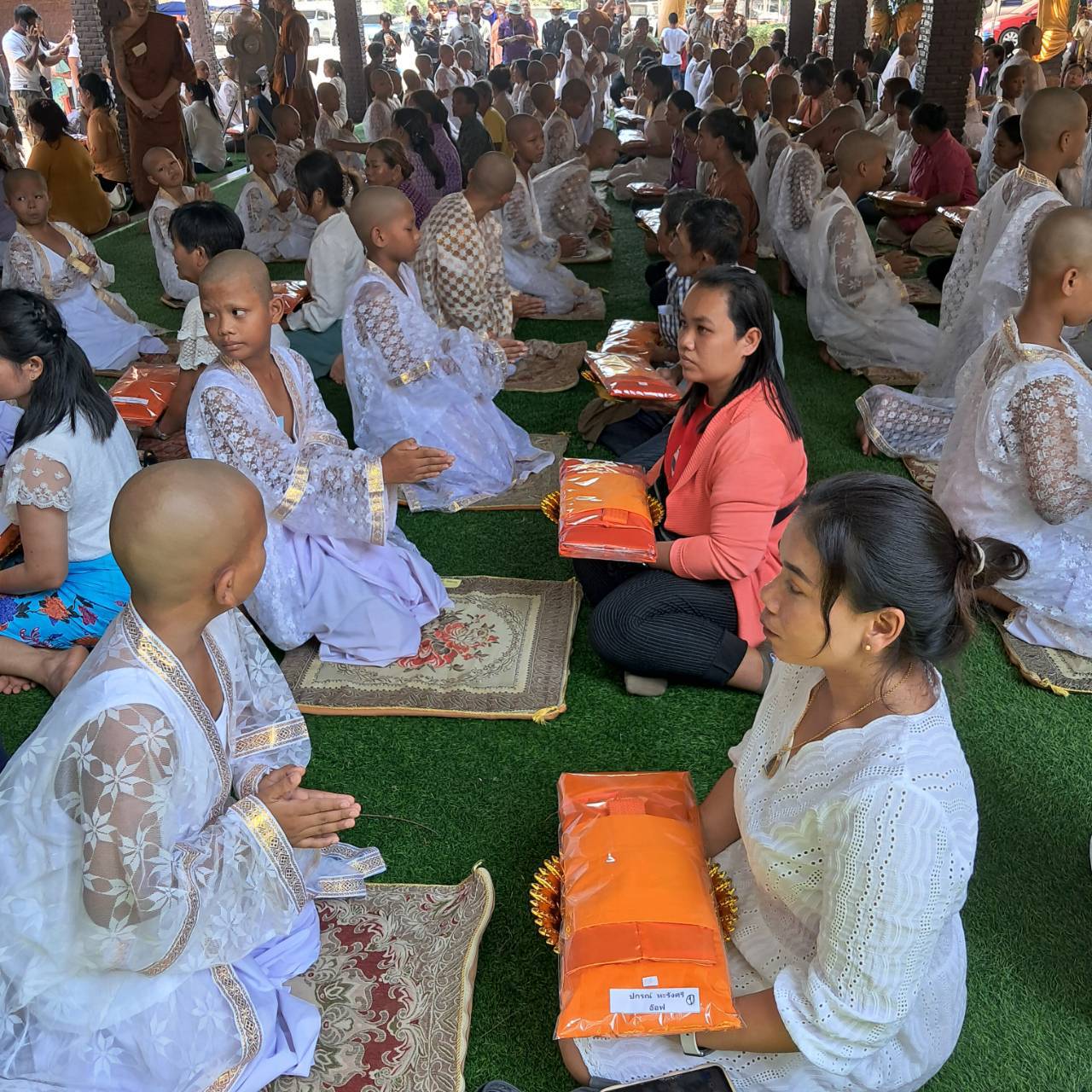 ชุมพร วัดพรุใหญ่จัดยิ่งใหญ่โครงการบรรพชาสามเณรภาคฤดูร้อนเด็กและเยาวชน ร่วมจำนวนมาก