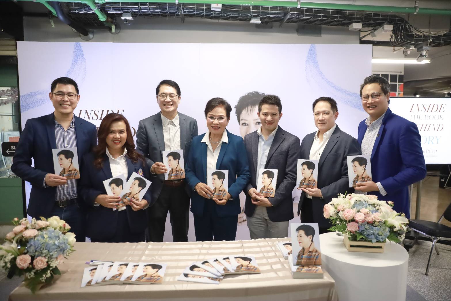 คุณหญิงกัลยา โสภณพนิช เปิดตัวสารคดี ‘ยกมือพลิกชีวิต’ และหนังสือ ‘คุณหญิง Coding’ จุดประกายการเรียนรู้สู่อนาคต