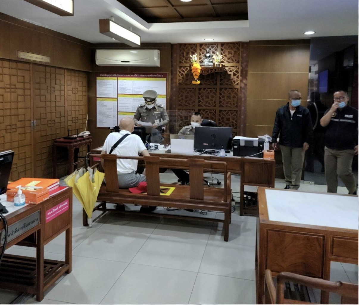 ผกก.พลับพลาไชย2 เผยควบคุมตัวชายสูงอายุ  ฉีกบัตรเลือกตั้งอ้างบกพร่องทางสายตา 
