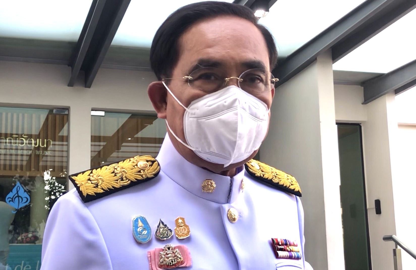 "บิ๊กตู่" เชิญชวนไปใช้สิทธิ์เลือกตั้งล่วงหน้า ด้วยความเรียบร้อย ตามระเบียบกกต. บอก ไม่กังวลทุจริต 