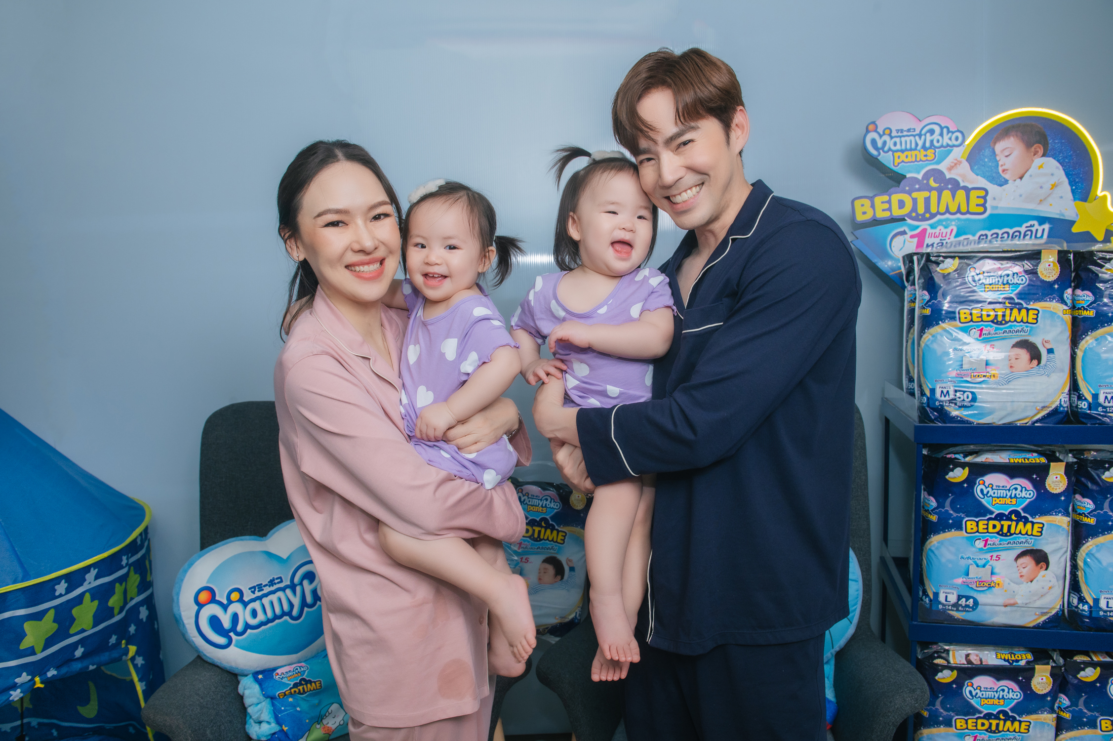 จบปัญหาเปลี่ยนผ้าอ้อมกลางดึก! เคล็ดลับตัวช่วยคุณพ่อคุณแม่มือใหม่  ก๊อปปี้ได้ไม่มีกั๊ก จากบีม - กวี คุณพ่อลูก 4 สุดฮอต!! 