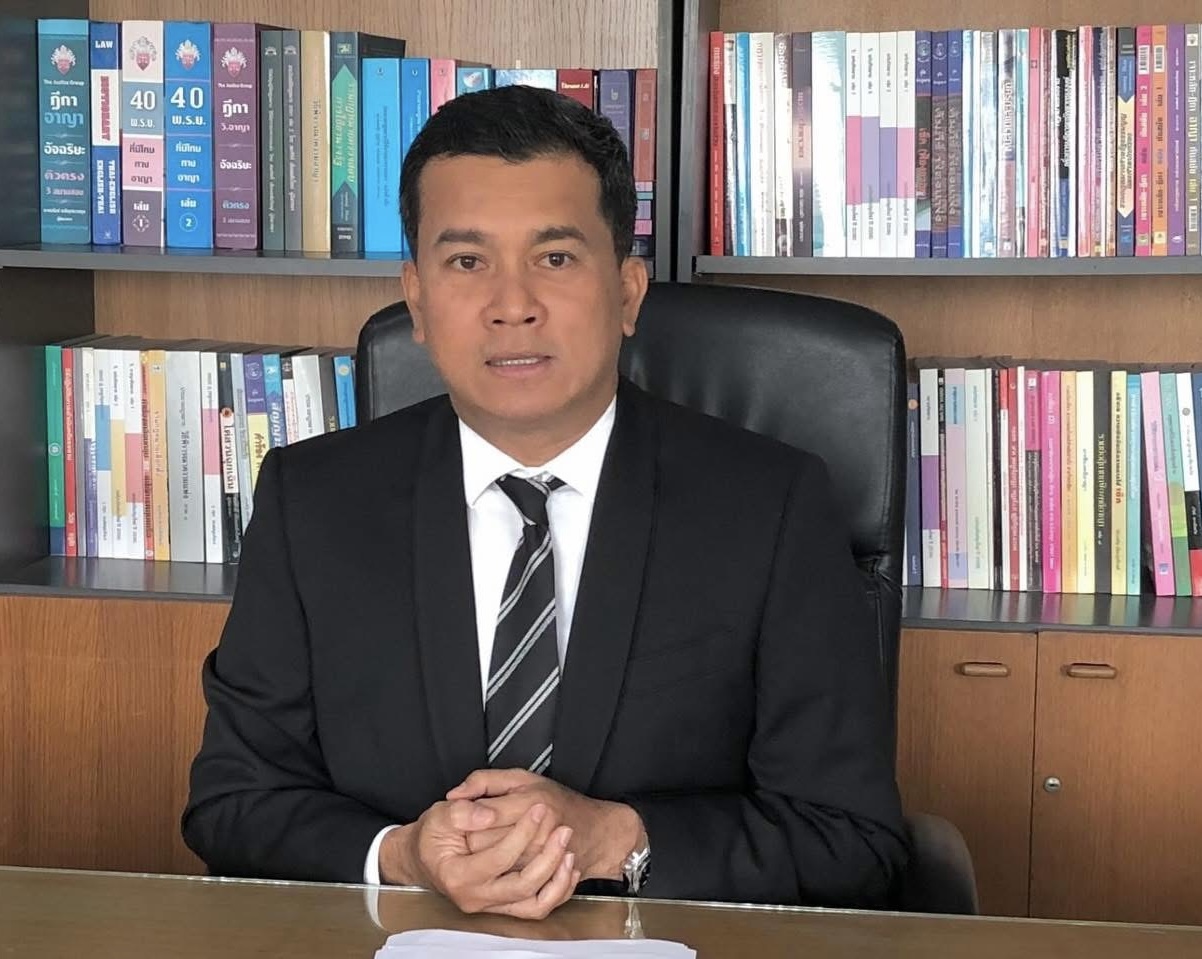 “ทนายเชาว์” ซัด สว.อลงกต ดูแคลนดีเอสไอ – เตือนสติอย่าทำตัว “เหนือกฎหมาย” บอกหากไม่ผิดจะกลัวอะไร