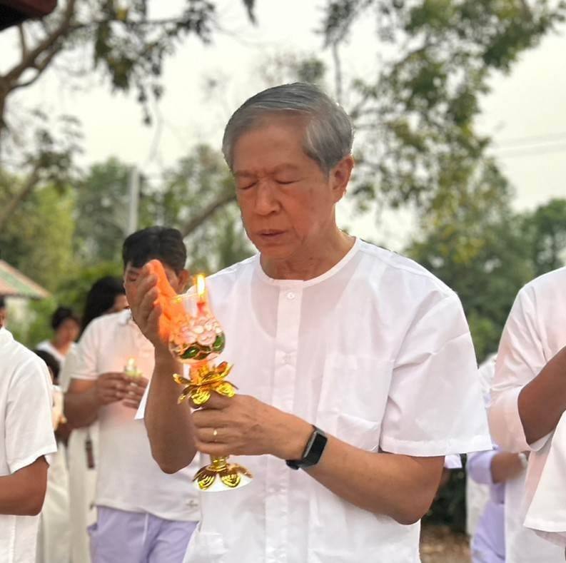 "หมอเดชา" โพสต์เกี่ยวกับอันตรายจาก วัคซีน​ โควิด-19​ ชนิด​ mRNA​ มากมาย​ ทั้งไทยและทั่วโลก