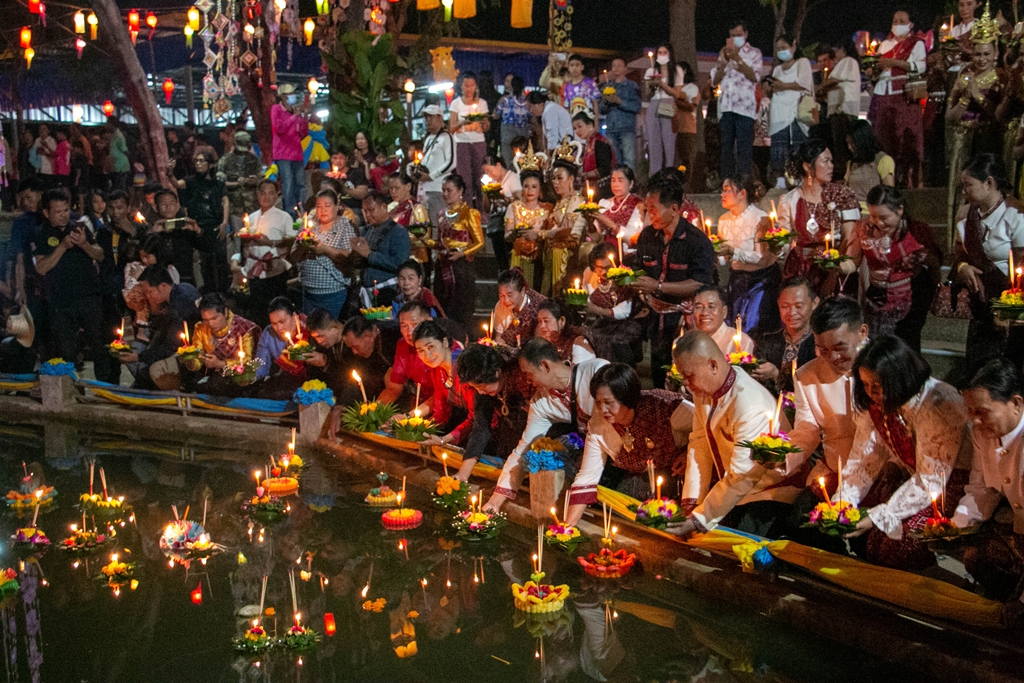 กาฬสินธุ์ชวนเที่ยวงานลอยกระทงโคมธุง ผสมผสานวัฒนธรรมอีสาน-ล้านนา
