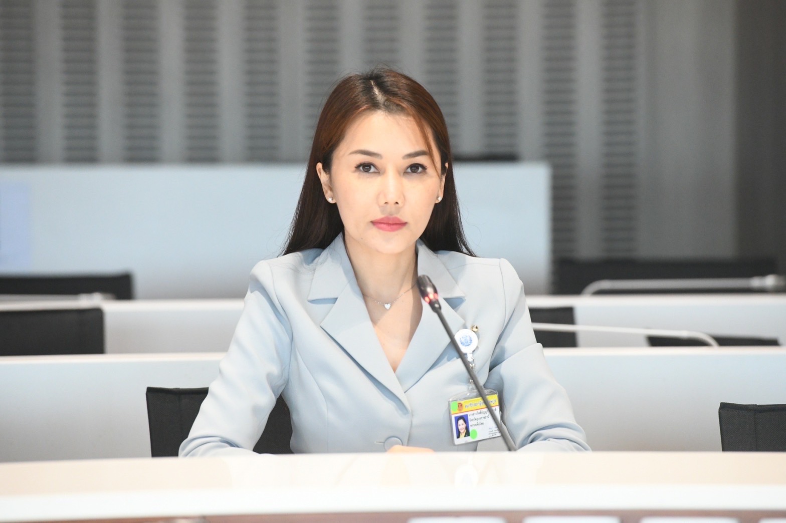 "เด็กเพื่อไทย" เตือน "ประยุทธ์" อย่าดันทุรัง มีแต่จะพังแน่ ชี้กฎหมายการเงินเข้าสภาฯ ส่อถูกคว่ำ