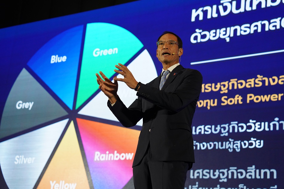 'กรณ์'ย้ำไม่เอาภาษีคนทำงานมาแจก ต้องสร้างระบบแข่งขันเป็นธรรม  