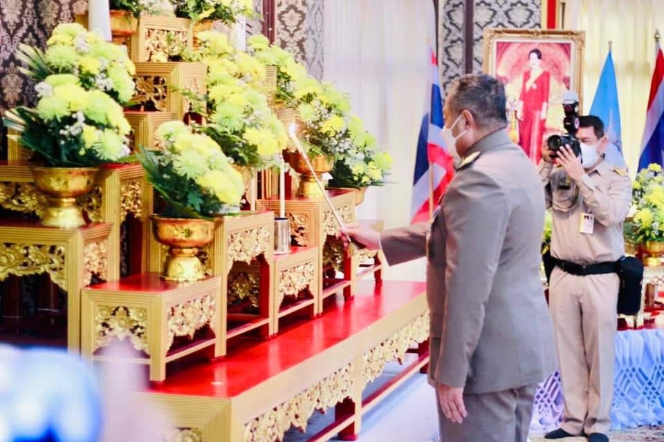 องคมนตรีเป็นประธานสวดมนต์ถวายพระชัยมงคลในหลวงที่วัดนาทวี