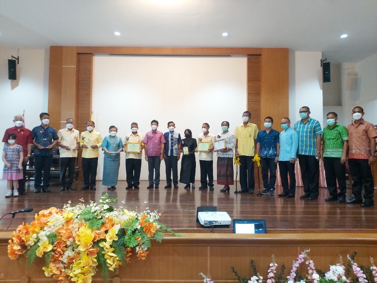  พม.สุราษฎร์จัดงานวันผู้สูงอายุ-วันแห่งครอบครัว 2565