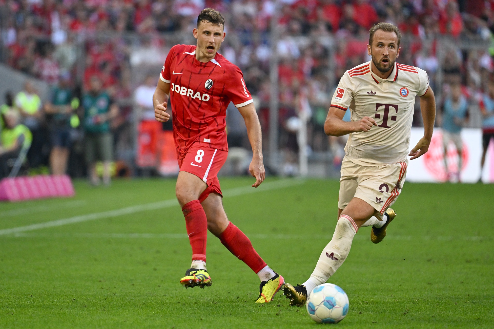 ชนะรวด! "บาเยิร์น" ถล่ม "ไฟรบวร์ก" 2-0 ฟุตบอลบุนเดสลีก้า