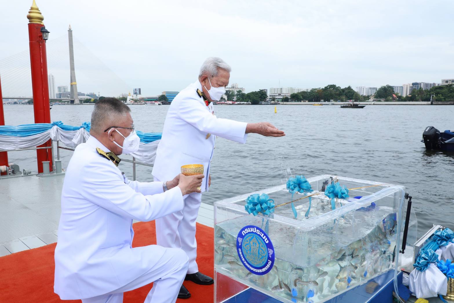 องคมนตรี เป็นผู้แทนพระองค์ บำเพ็ญพระราชกุศล ปล่อยโค นก และปลา เนื่องในโอกาสวันคล้ายวันประสูติ สมเด็จพระเจ้าลูกยาเธอ เจ้าฟ้าทีปังกรรัศมีโชติฯ