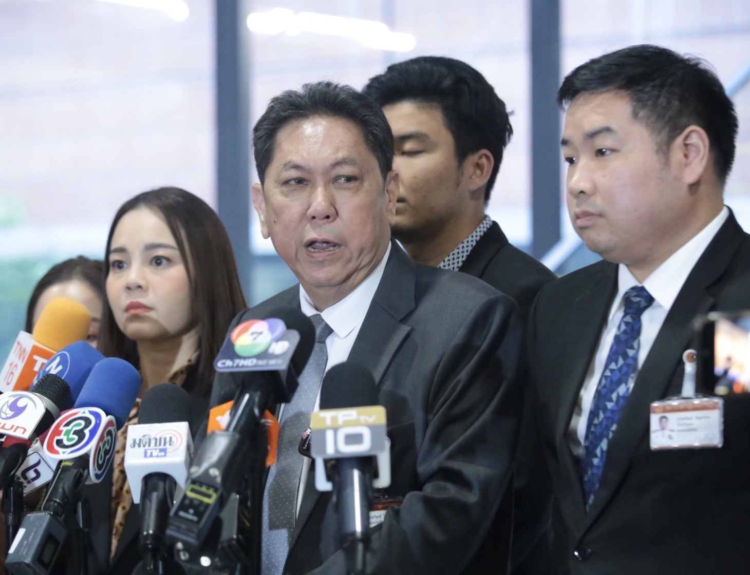 "วิสุทธิ์" คาดยื่นร่างแก้ไขรธน. "เพื่อไทย" พรุ่งนี้ เล็งปลดล็อคปมจริยธรรม ชี้ ความซื่อสัตย์สุจริตต้องมีข้อจำกัด