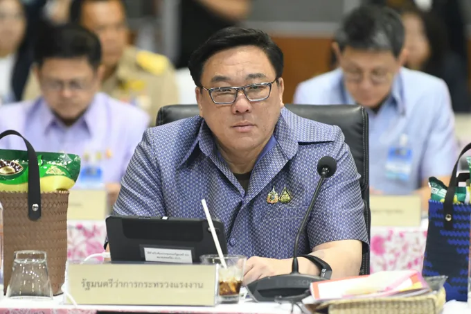 “จุลพันธ์” เผย ครม.ไฟเขียว งบ 250 ล้าน พัฒนา รพ.หาดใหญ่ เร่งแก้ปัญหาแรงงาน-ลดเหลื่อมล้ำการศึกษา