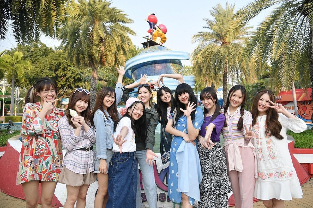 Digital Live Studio ชวน BNK48 ยกขบวนความสุข ภายใต้คอนเซ็ปต์ SUMMER ณ สวนสนุก
