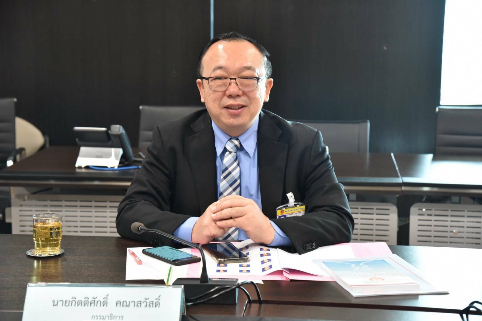 “หมอกิตติศักดิ์” ท้า “บิ๊กตู่” ยุบสภาถ้าคิดว่าประชาชนรัก อัดปรองดองแค่ป่าหี่ ชี้ รัฐเล่นเกมซื้อเวลาหลอกประชาชนของรัฐบาล