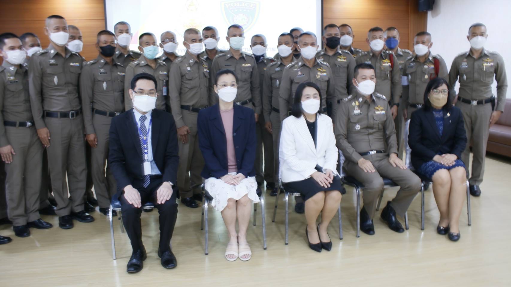 ศาลจังหวัดกาญจนบุรี เปิดห้องเอราวัณ อบรมให้ความรู้ด้านกฎหมายใหม่ แก่ข้าราชการตำรวจ