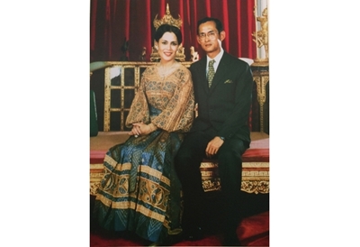 ผ้าไหมแพรวา สืบสานพระราชดำริสมเด็จพระบรมราชินีนาถในรัชกาลที่ 9