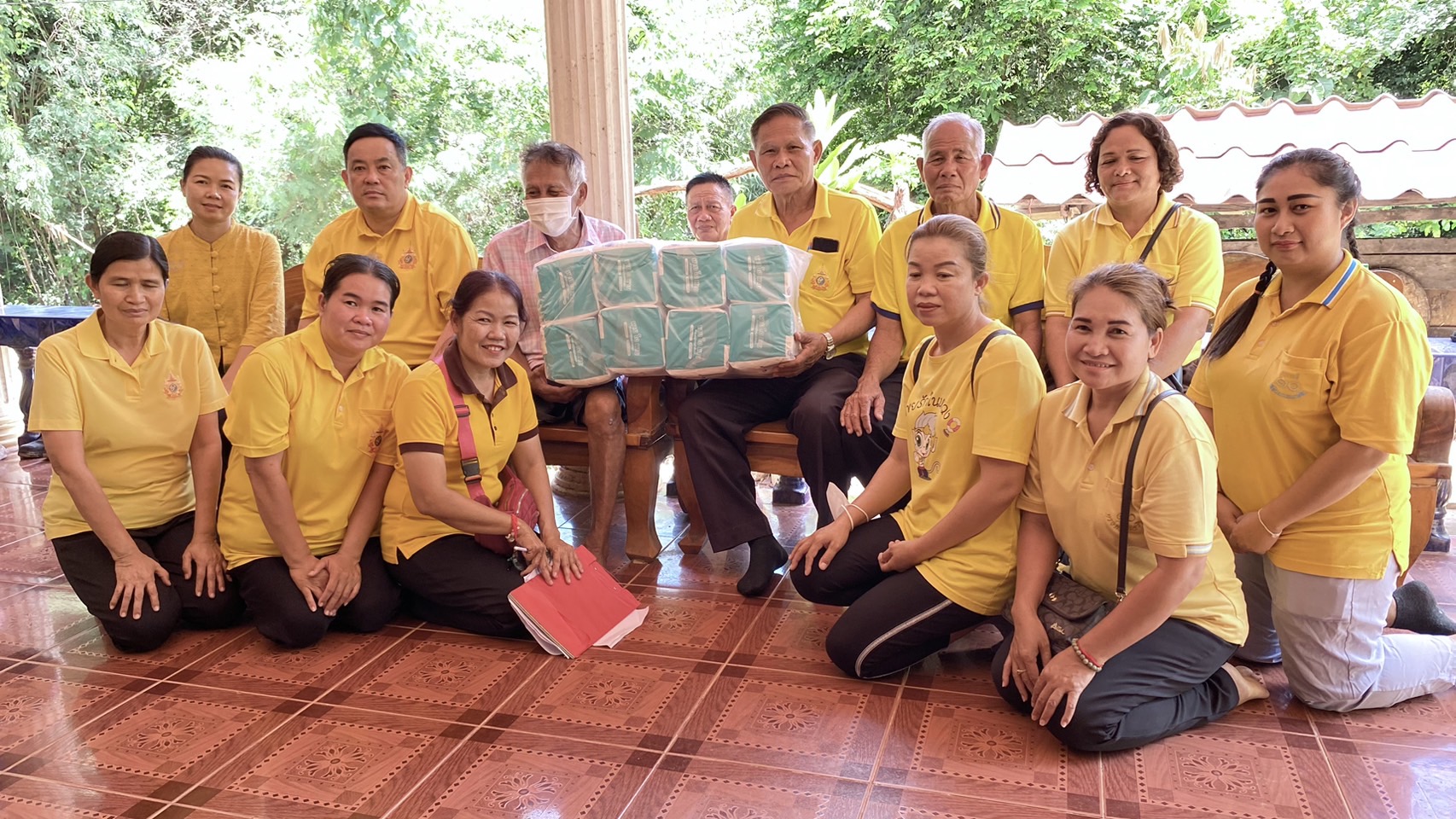 กาฬสินธุ์ ทต.โพนทอง ช่วยเหลือผู้ป่วยติดเตียงเฉลิมพระเกียรติ