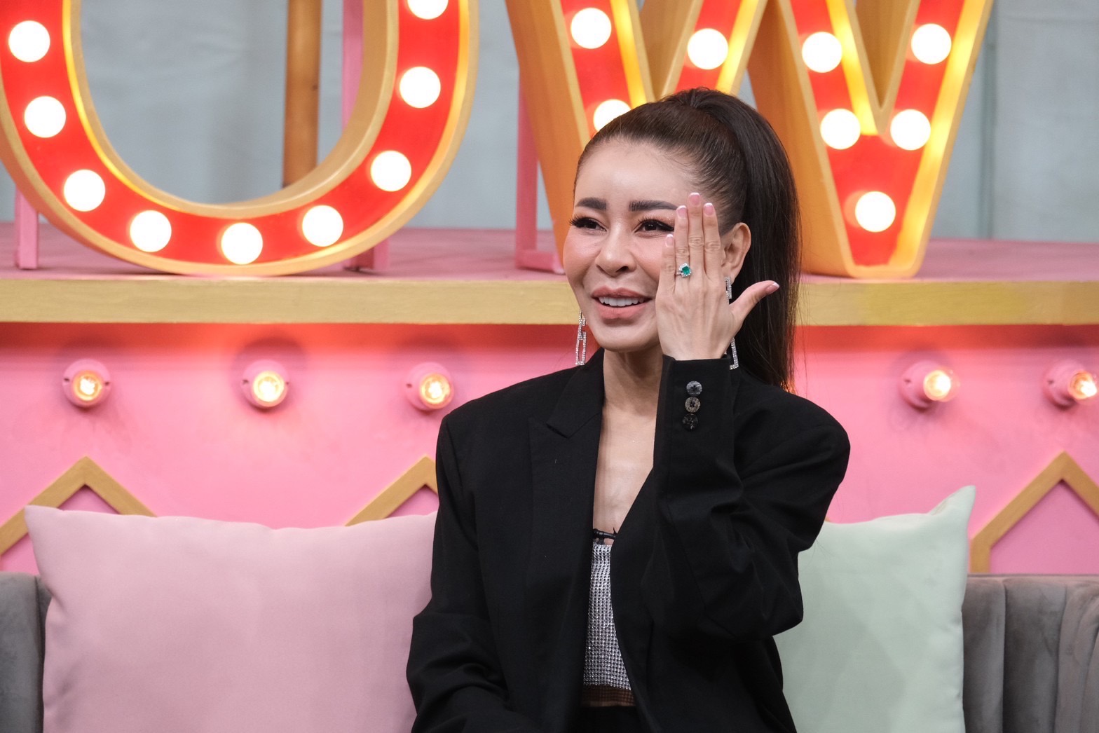 เปิดใจครั้งแรก 'เป็กกี้ ศรีธัญญา' วิวาห์ฟ้าแลบ เพราะท้องจริงหรือเปล่า?! 