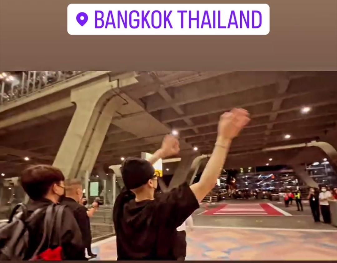 "พลังอากาเซ่" แห่รับ ‘แจ็คสัน หวัง’