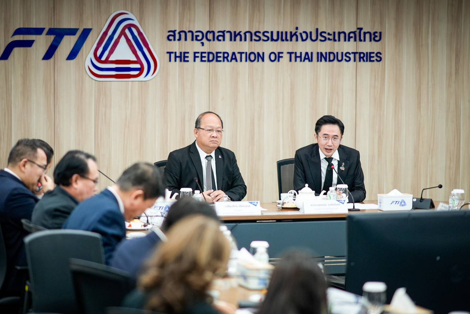 พท.–สภาอุตฯ ถกวาระเศรษฐกิจ ดัน ONE FTI ผสาน Advanced Manufacturing  ปูพรมไทยสู่ฐานเทคโนโลยีระดับโลก