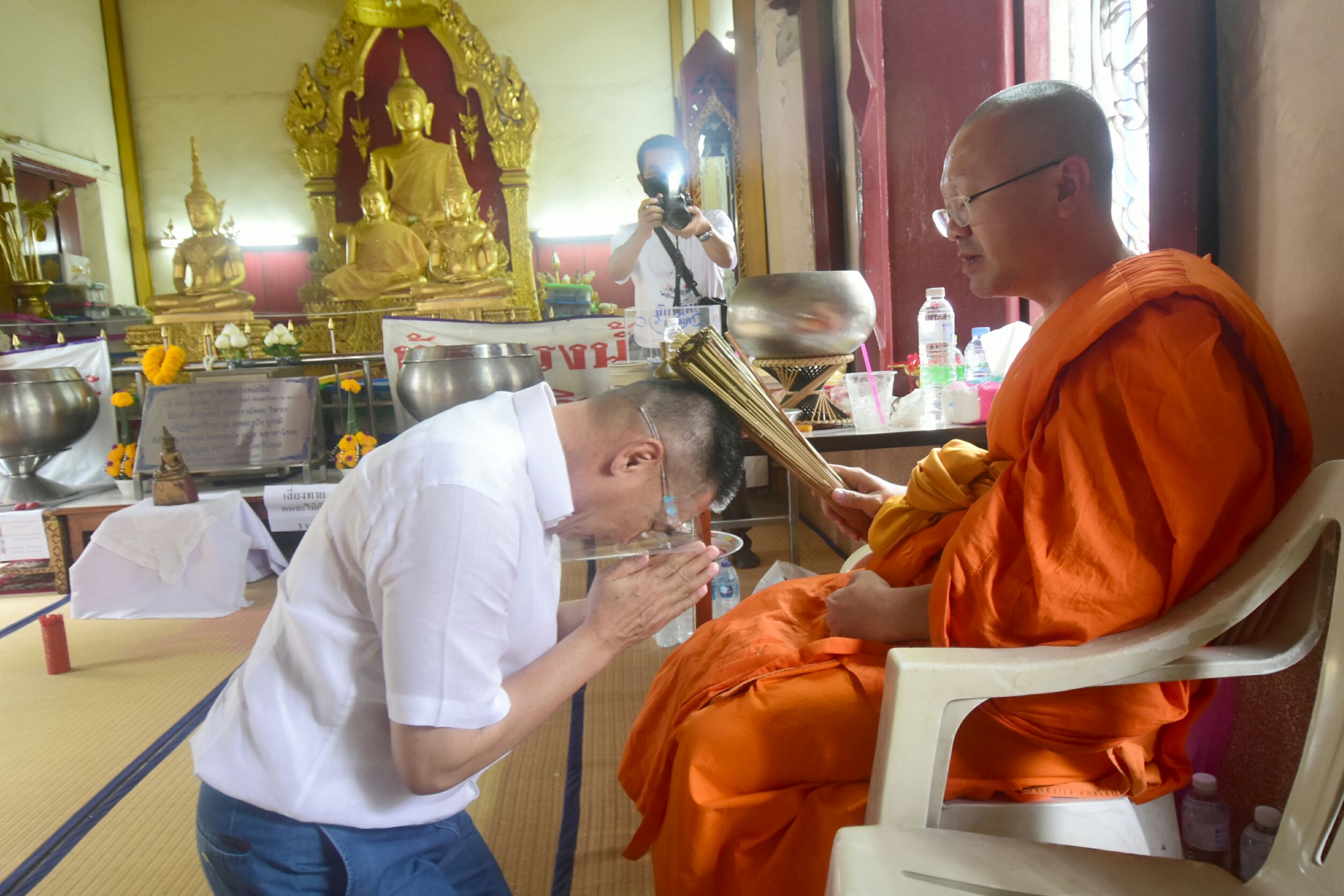 "บิ๊กแป๊ะ" พร้อมคณะลงพื้นที่ ร่วมงานบุญ ที่วัดสุทธาราม พร้อมพบปะพูดคุยกับพี่น้องประชาชน