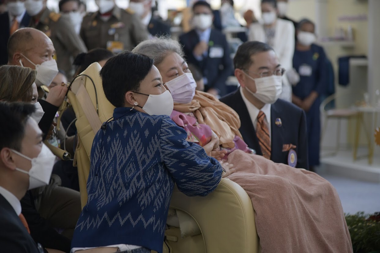 'เจ้าฟ้าพัชรกิติยาภาฯ' และ 'กรมหมื่นสุทธินารีนาถฯ' เสด็จเยี่ยมชมงาน 'เพื่อนพึ่ง(ภาฯ) 2565'