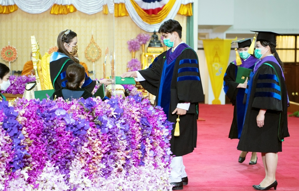 "กรมพระศรีสวางควัฒนฯ" พระราชทานปริญญาบัตรแก่ผู้สำเร็จการศึกษาจากจากมหาวิทยาลัยเกษตรศาสตร์ เป็นวันแรก