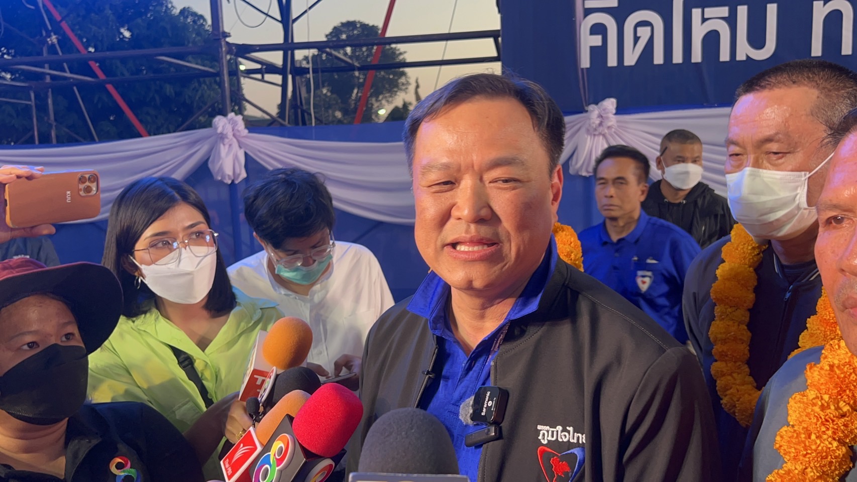 "อนุทิน" บอกเลิกทะเลาะกับ "ปชป." ปม กัญชาเสรี ลั่นทำดีแล้วเพื่อประชาชน