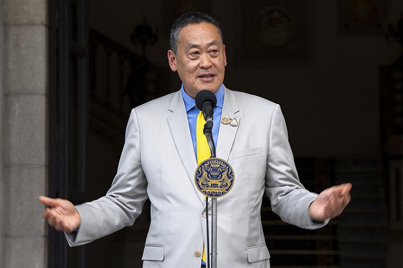 “สื่อนอก” ตีข่าว “ศาลรธน.” ตัดสิน “เศรษฐา” พ้นนายกฯ – ชี้การเมืองไทยส่อฝุ่นตลบ