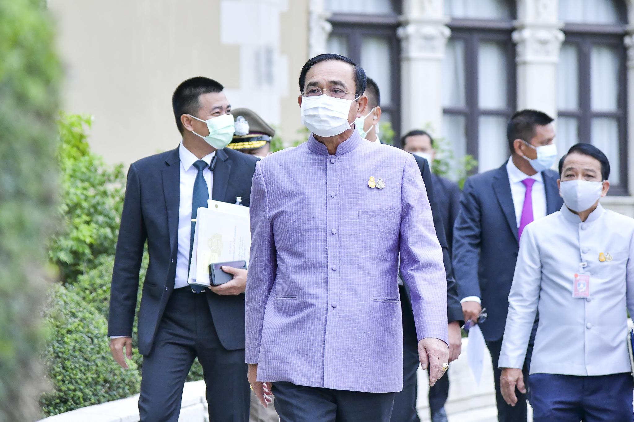 "นายกฯ" ขอเห็นใจ "บุคลากรการแพทย์" ติดโควิด พร้อมให้ปชช.ลงทะเบียน 1 พค.นี้ เร่งสต็อกยาฟาวิพิราเวียร์ 3.5 ล้านเม็ด