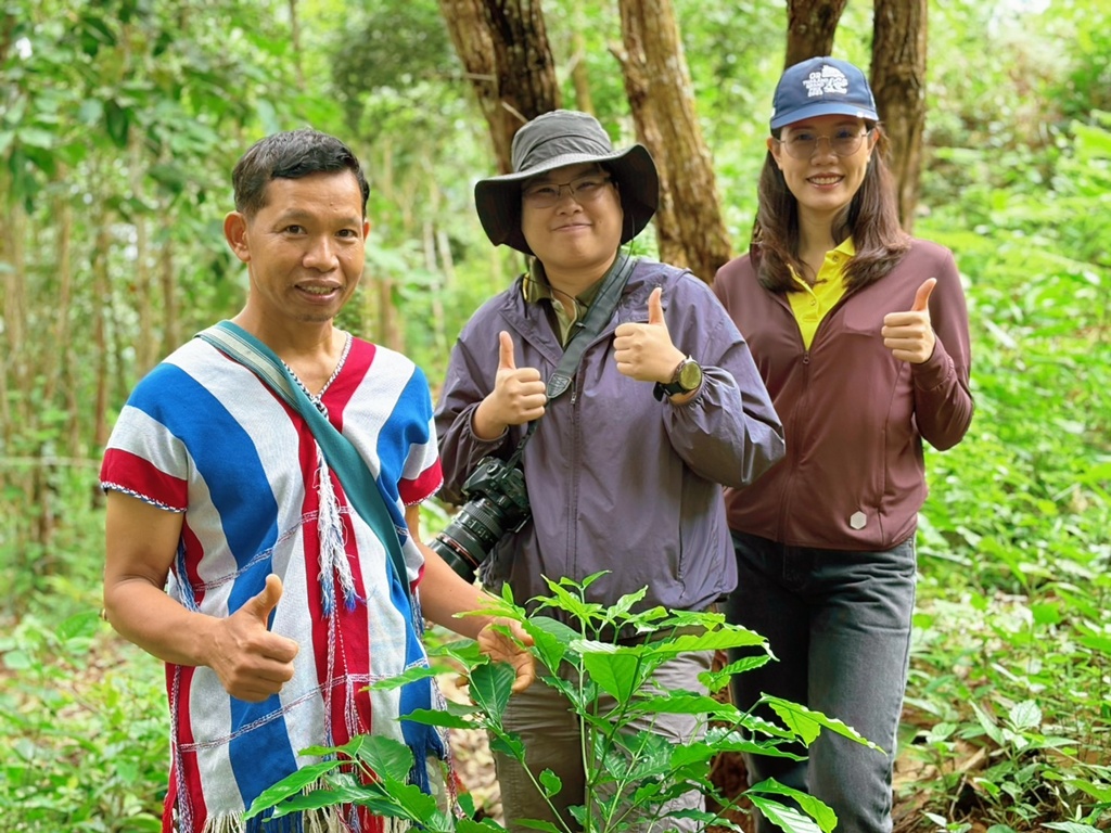 เกษตรแม่ฮ่องสอนเปิดตัวสื่อประชาสัมพันธ์สร้างอัตลักษณ์กาแฟ  Young Smart Farmer