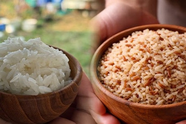 ข้าวขาว vs ข้าวกล้อง…ความต่างที่ต้องเลือก