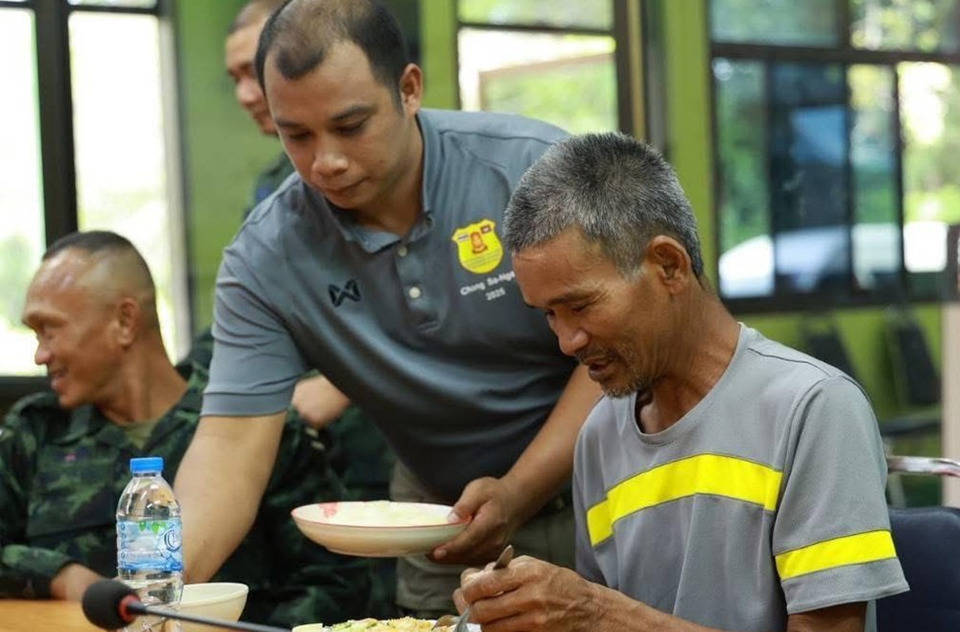 ไร้ข้อแลกเปลี่ยน! "รมว.กลาโหม" ยันกัมพูชาคืนตัว "ลุงโยชน์" ไร้เงื่อนไขเปิดด่าน ยกเครดิตกองทัพภาค 2 ประสานสิบทิศลดขัดแย้งชายแดน