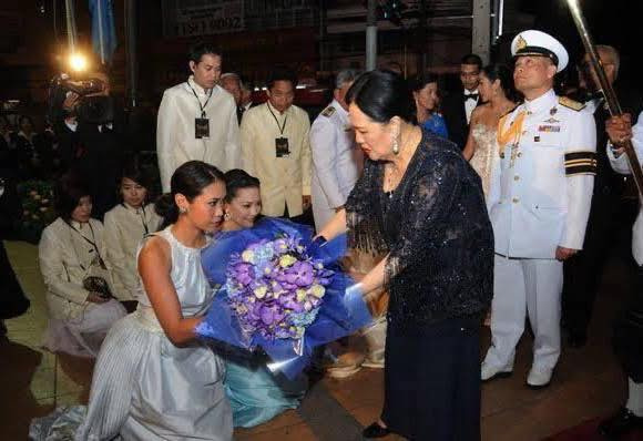 "ทราย อินทิรา" เล่าความโก๊ะสู่ตำนานโค้งขอ "สมเด็จพระพันปีหลวง" เต้นรำจน "ท่านมุ้ย"ถึงกับอึ้ง