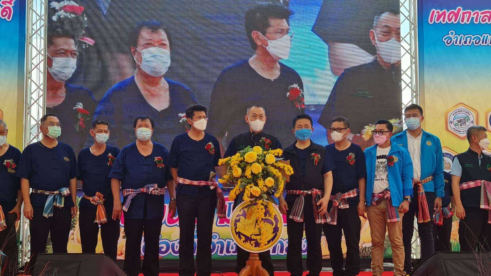 รมว.เกษตรฯ เปิดงาน "เทศกาลผลไม้และของดีอำเภอแกลง”