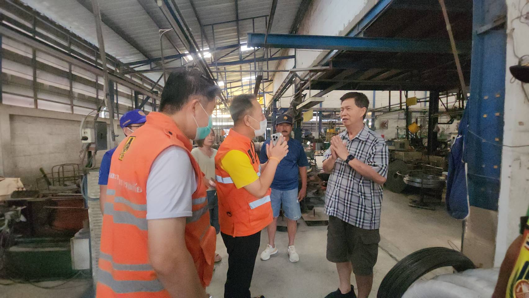 ไฟไหม้โรงงานผลิตพัดลมครั้งใหญ่ความเสียหายไม่ต่ำกว่า 50 ล้านในพื้นที่นาดี สมุทรสาคร