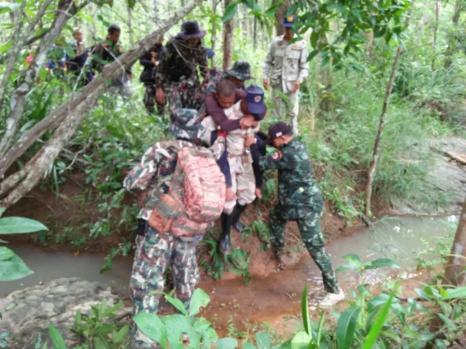 ปาฏิหาริย์มีจริง! พบแล้วชายขึ้นภูเขาหาเห็ดพลัดหลงกับเพื่อนหายไป 5