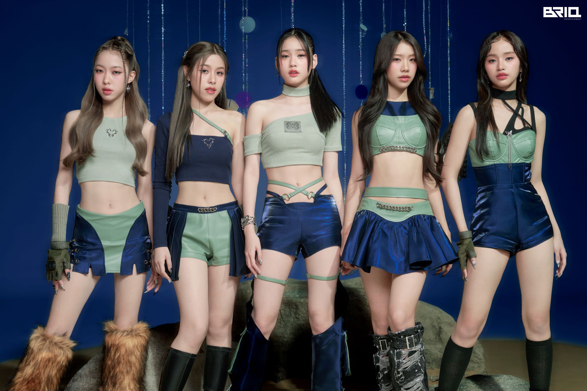 อีกหยดน้ำตาที่ "ลบไม่เลือน (Cursed)" ของ "Wizzle" เพิ่มดีกรีความเศร้า กับมิวสิคซีรีส์จาก "VALENCRY PROJECT"