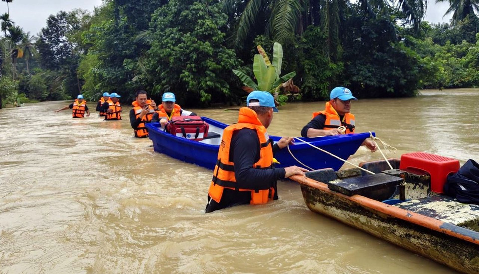 สตูลน้ำหลากหนัก! ควนโดนจมระดับอก ตชด.436 ลุยช่วยผู้ป่วยติดเตียง–รร.โคกประดู่เร่งอพยพนักเรียน