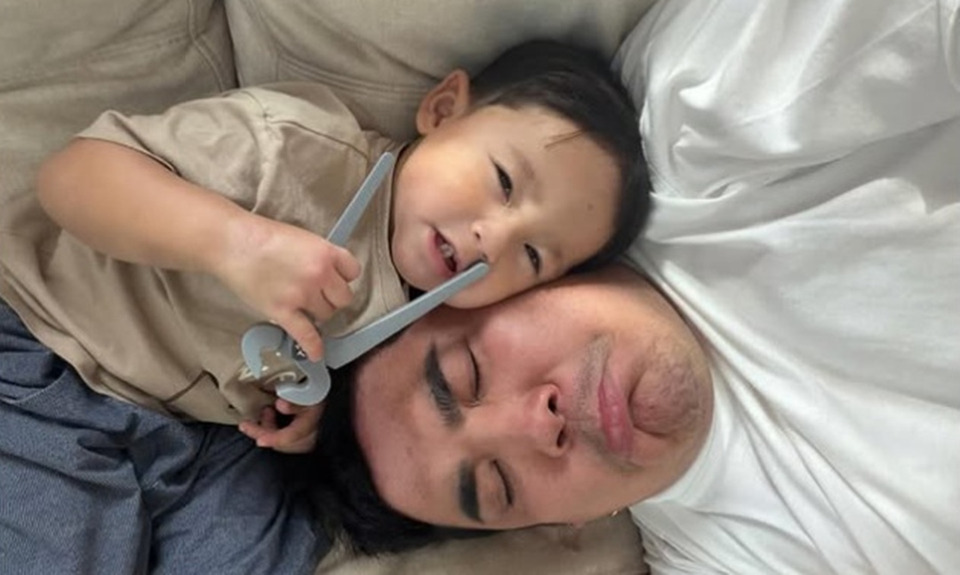 'แจ็ค แฟนฉัน' เคลื่อนไหว! โพสต์ซึ้งถึงลูกชาย หลังเลิก 'ใบหม่อน'