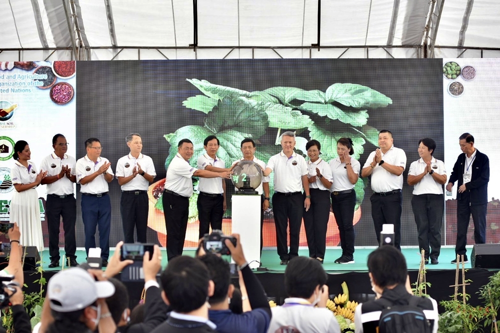 "อลงกรณ์" เปิดงาน "World Soil Day 2022" สดุดีพระเกียรติคุณ ในหลวง รัชกาลที่ 9  