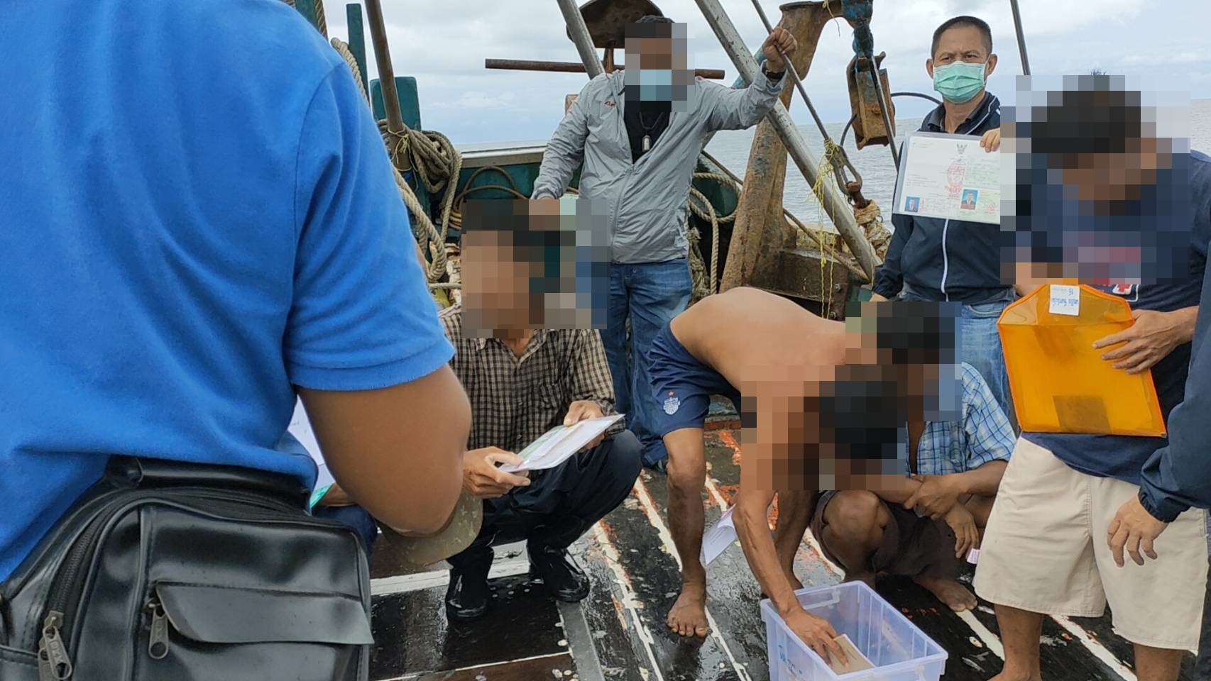 ตามจับคนงานเรือประมง หึงโหดฟันภรรยาดับ หลังพบแอบเป็นชู้กับเพื่อน หนีไปทำงานที่ภาคใต้ 15 ปี 