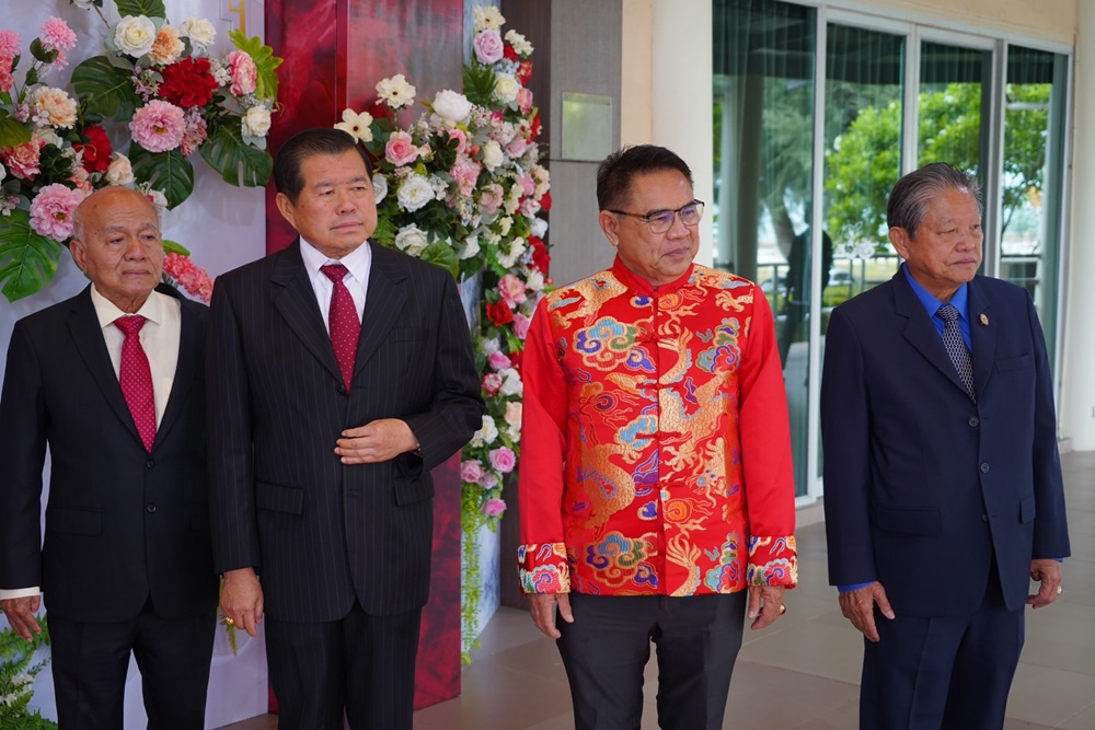 "นิพนธ์" ชมจีน 74 ปี แก้ความยากจนสำเร็จ ชูจุดแข็งความสัมพันธ์ “จีนไทย ใช่อื่นไกล พี่น้องกัน” 