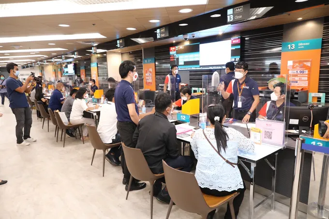 ธอส.ปลื้ม "บ้านล้านหลัง" ระยะที่ 2 ตอบโจทย์ปชช.  3 วัน ลงทะเบียน 3.5 หมื่นราย วงเงินสินเชื่อกว่า 4 หมื่นล้าน