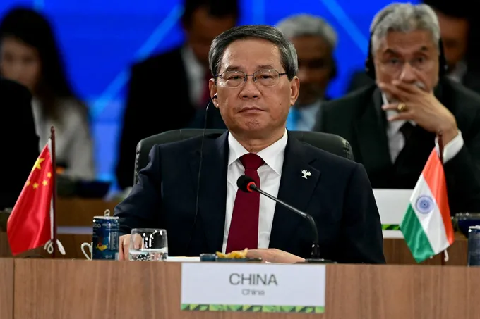 "หลี่ เฉียง" นายกฯจีน เรียกร้องกลุ่ม "BRICS" ร่วมต้านมาตรการกีดกันการค้า-นำเศรษฐกิจโลกสู่ภาวะปกติ