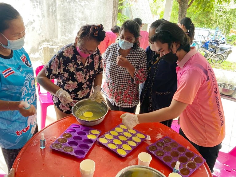 U2T คณะเกษตรศาสตร์ มข. จัดอบรมเชิงปฎิบัติการ ทำสบู่น้ำมันธรรมชาติ สร้างอาชีพเสริมช่วงโควิด-19 ระบาด