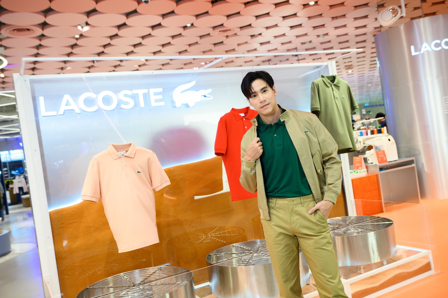 สัมผัสความเบาแบบมีสไตล์ที่ Pop-Up สุดเอ็กซ์คลูซีฟจาก Lacost