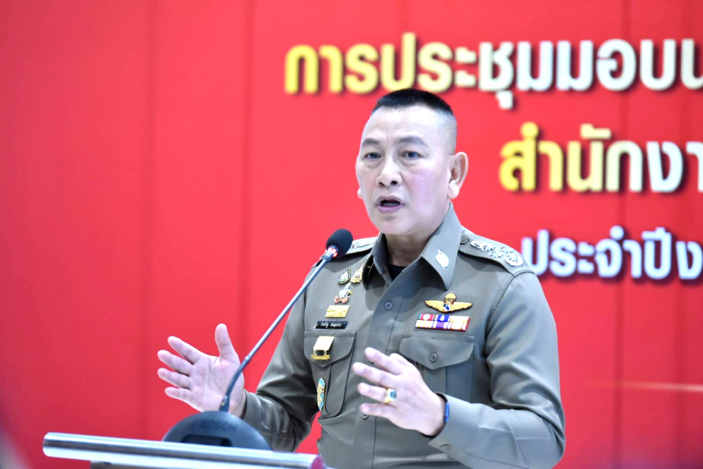 "บิ๊กต่าย" โยน รพ.ตำรวจ ชี้ขาดส่งเวชระเบียนรักษา "ทักษิณ" ให้ ปปช.