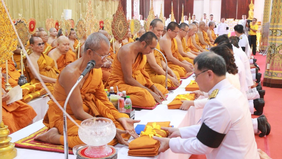 พสกนิกรขอนแก่นพร้อมใจถวายพระพร “ในหลวง” จัดพิธีเจริญพระพุทธมนต์เนื่องในวันเฉลิมพระชนมพรรษา